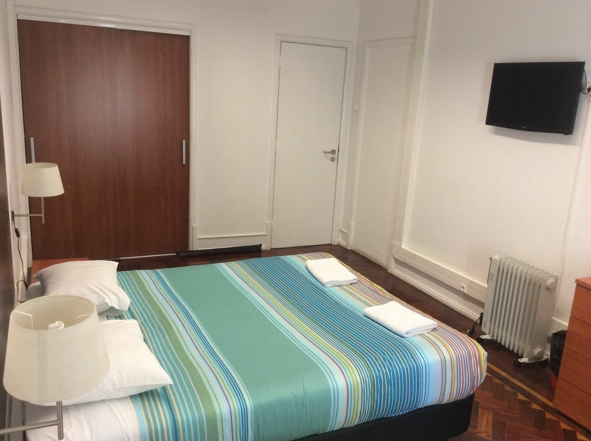 Tagus Palace Guesthouse Lisbon Exterior photo
